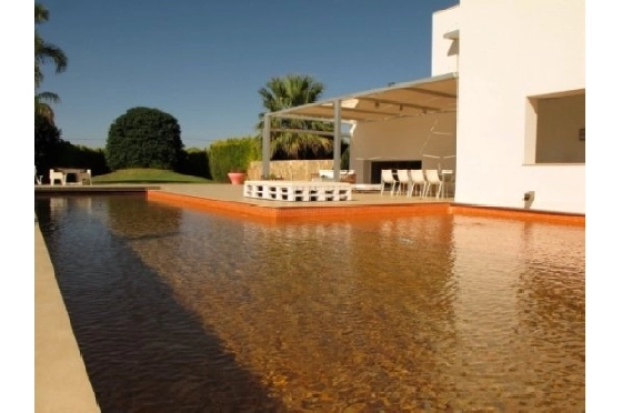 Villa in Denia zu verkaufen, Woongedeelte 544 m², Klimaanlage, Grondstuk 10500 m², 4 Slaapkamers, 3 Badkamers, Pool, ref.: BS-3974691-8