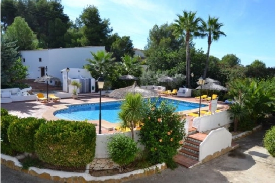Investition in Moraira zu verkaufen, 18 Slaapkamers, 20 Badkamers, Pool, ref.: BS-3974656-2