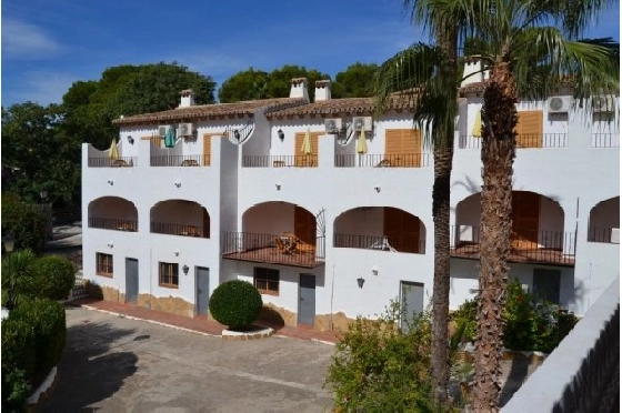 Investition in Moraira zu verkaufen, 18 Slaapkamers, 20 Badkamers, Pool, ref.: BS-3974656-26