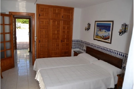 Investition in Moraira zu verkaufen, 18 Slaapkamers, 20 Badkamers, Pool, ref.: BS-3974656-8