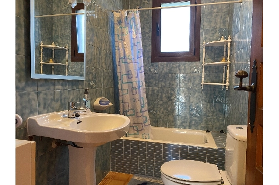 Finca in Pedreguer(Campo) zu verkaufen, Woongedeelte 150 m², Bouwjaar 1980, Zustand gepflegt, Klimaanlage, Grondstuk 700 m², 4 Slaapkamers, 2 Badkamers, Pool, ref.: GC-0322-18