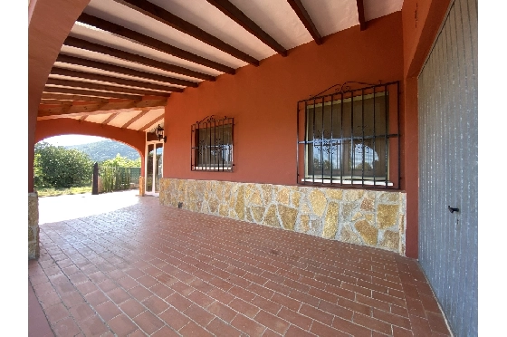 Finca in Pedreguer(Campo) zu verkaufen, Woongedeelte 150 m², Bouwjaar 1980, Zustand gepflegt, Klimaanlage, Grondstuk 700 m², 4 Slaapkamers, 2 Badkamers, Pool, ref.: GC-0322-22