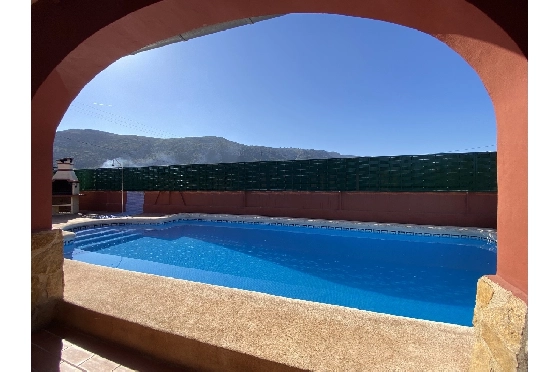 Finca in Pedreguer(Campo) zu verkaufen, Woongedeelte 150 m², Bouwjaar 1980, Zustand gepflegt, Klimaanlage, Grondstuk 700 m², 4 Slaapkamers, 2 Badkamers, Pool, ref.: GC-0322-3