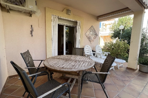 Reihenhaus in Denia(Las Marinas) zur Ferienvermietung, Woongedeelte 98 m², Bouwjaar 2001, Zustand gepflegt, + KLIMA, Klimaanlage, 2 Slaapkamers, 2 Badkamers, Pool, ref.: T-0222-10