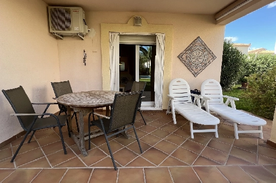 Reihenhaus in Denia(Las Marinas) zur Ferienvermietung, Woongedeelte 98 m², Bouwjaar 2001, Zustand gepflegt, + KLIMA, Klimaanlage, 2 Slaapkamers, 2 Badkamers, Pool, ref.: T-0222-11