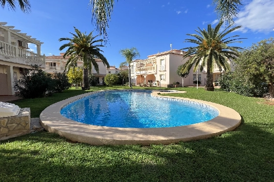 Reihenhaus in Denia(Las Marinas) zur Ferienvermietung, Woongedeelte 98 m², Bouwjaar 2001, Zustand gepflegt, + KLIMA, Klimaanlage, 2 Slaapkamers, 2 Badkamers, Pool, ref.: T-0222-13