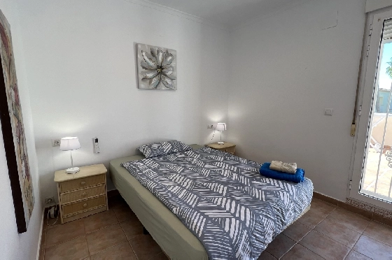 Reihenhaus in Denia(Las Marinas) zur Ferienvermietung, Woongedeelte 98 m², Bouwjaar 2001, Zustand gepflegt, + KLIMA, Klimaanlage, 2 Slaapkamers, 2 Badkamers, Pool, ref.: T-0222-19