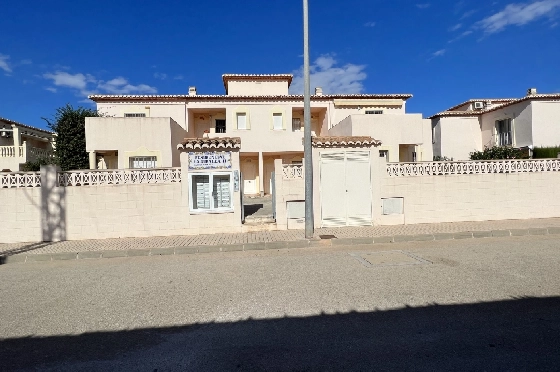 Reihenhaus in Denia(Las Marinas) zur Ferienvermietung, Woongedeelte 98 m², Bouwjaar 2001, Zustand gepflegt, + KLIMA, Klimaanlage, 2 Slaapkamers, 2 Badkamers, Pool, ref.: T-0222-27