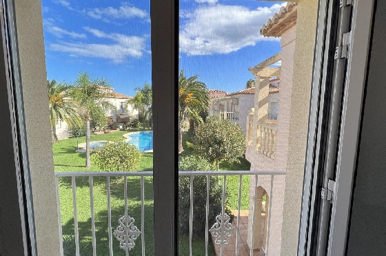 Reihenhaus in Denia(Las Marinas) zur Ferienvermietung, Woongedeelte 98 m², Bouwjaar 2001, Zustand gepflegt, + KLIMA, Klimaanlage, 2 Slaapkamers, 2 Badkamers, Pool, ref.: T-0222-29