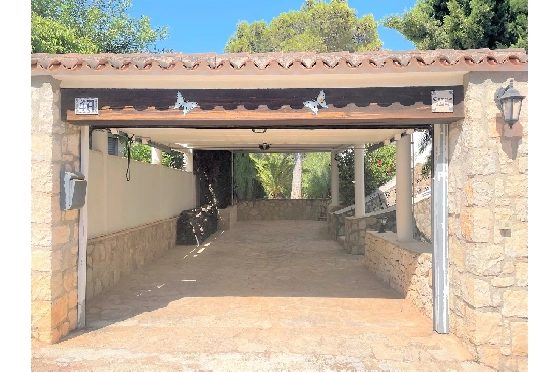 Villa in Denia(Montgo) zur Ferienvermietung, Woongedeelte 220 m², Bouwjaar 1997, Zustand gepflegt, + Zentralheizung, Klimaanlage, Grondstuk 915 m², 3 Slaapkamers, 3 Badkamers, Pool, ref.: T-0422-28