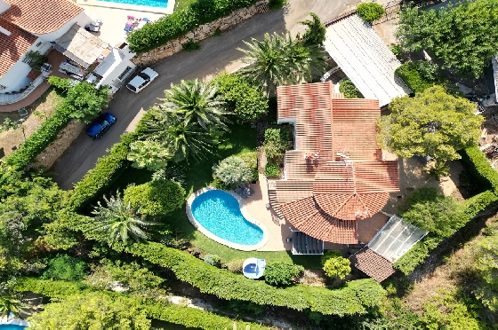 Villa in Denia(Montgo) zur Ferienvermietung, Woongedeelte 220 m², Bouwjaar 1997, Zustand gepflegt, + Zentralheizung, Klimaanlage, Grondstuk 915 m², 3 Slaapkamers, 3 Badkamers, Pool, ref.: T-0422-3