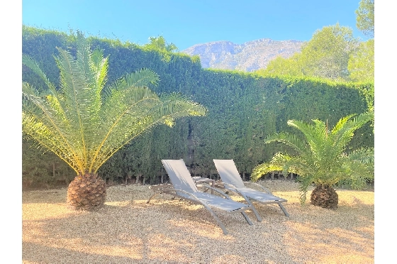 Villa in Denia(Montgo) zur Ferienvermietung, Woongedeelte 220 m², Bouwjaar 1997, Zustand gepflegt, + Zentralheizung, Klimaanlage, Grondstuk 915 m², 3 Slaapkamers, 3 Badkamers, Pool, ref.: T-0422-7