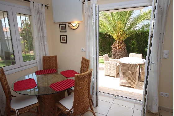 Sommerhaus in Denia  zur Ferienvermietung, Zustand gepflegt, + Zentralheizung, Klimaanlage, 2 Slaapkamers, 1 Badkamers, ref.: V-0722-4