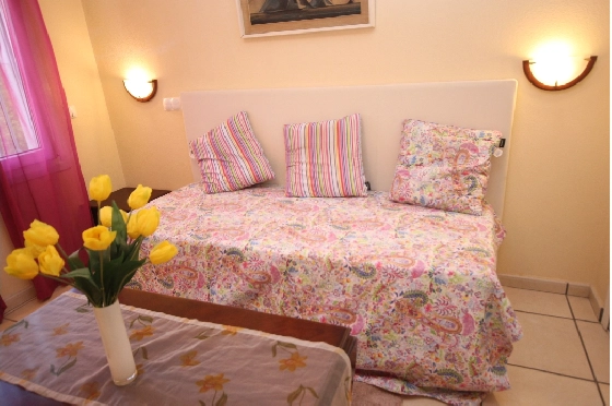 Sommerhaus in Denia  zur Ferienvermietung, Zustand gepflegt, + Zentralheizung, Klimaanlage, 2 Slaapkamers, 1 Badkamers, ref.: V-0722-6