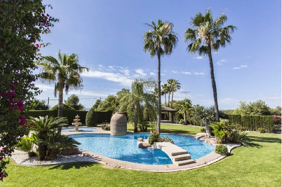 Villa in Benissa zu verkaufen, Woongedeelte 700 m², Bouwjaar 1975, + Zentralheizung, Klimaanlage, Grondstuk 7096 m², 7 Slaapkamers, 4 Badkamers, Pool, ref.: BI-BE.H-861-2