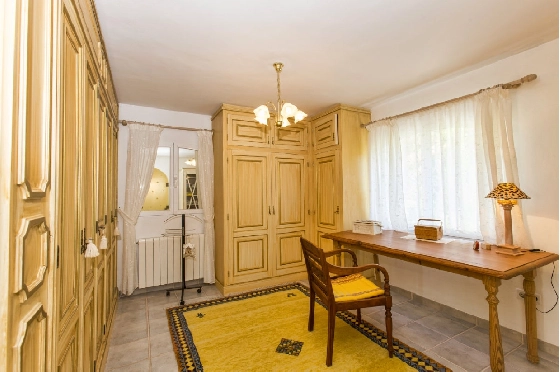 Villa in Benissa zu verkaufen, Woongedeelte 700 m², Bouwjaar 1975, + Zentralheizung, Klimaanlage, Grondstuk 7096 m², 7 Slaapkamers, 4 Badkamers, Pool, ref.: BI-BE.H-861-28