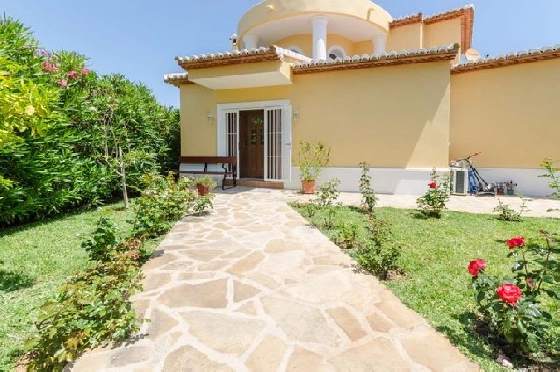 Villa in Javea zu verkaufen, Woongedeelte 256 m², + Fussbodenheizung, Klimaanlage, Grondstuk 1045 m², 8 Slaapkamers, 5 Badkamers, Pool, ref.: NL-NLD1236-11
