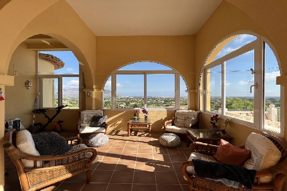 Villa in Pedreguer(Monte Solana) zu verkaufen, Woongedeelte 239 m², Bouwjaar 2005, + KLIMA, Klimaanlage, Grondstuk 873 m², 3 Slaapkamers, 3 Badkamers, Pool, ref.: SB-2222-5