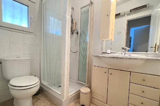 Villa in Denia(Les Galeretes) zur Ferienvermietung, Woongedeelte 215 m², Bouwjaar 1980, Zustand gepflegt, + Zentralheizung, Klimaanlage, Grondstuk 800 m², 3 Slaapkamers, 2 Badkamers, Pool, ref.: T-0822-23