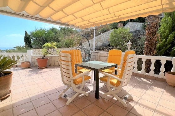 Villa in Denia(Les Galeretes) zur Ferienvermietung, Woongedeelte 215 m², Bouwjaar 1980, Zustand gepflegt, + Zentralheizung, Klimaanlage, Grondstuk 800 m², 3 Slaapkamers, 2 Badkamers, Pool, ref.: T-0822-24