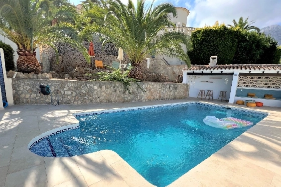 Villa in Denia(Les Galeretes) zur Ferienvermietung, Woongedeelte 215 m², Bouwjaar 1980, Zustand gepflegt, + Zentralheizung, Klimaanlage, Grondstuk 800 m², 3 Slaapkamers, 2 Badkamers, Pool, ref.: T-0822-4