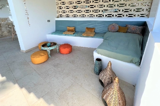 Villa in Denia(Les Galeretes) zur Ferienvermietung, Woongedeelte 215 m², Bouwjaar 1980, Zustand gepflegt, + Zentralheizung, Klimaanlage, Grondstuk 800 m², 3 Slaapkamers, 2 Badkamers, Pool, ref.: T-0822-6