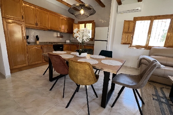 Villa in Els Poblets zur Ferienvermietung, Woongedeelte 107 m², Bouwjaar 1998, Zustand gepflegt, + KLIMA, Klimaanlage, Grondstuk 400 m², 3 Slaapkamers, 2 Badkamers, Pool, ref.: T-0223-4