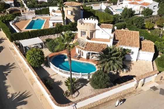 Villa in Javea zu verkaufen, Woongedeelte 180 m², Bouwjaar 1991, Zustand gepflegt, + Zentralheizung, Klimaanlage, Grondstuk 1013 m², 3 Slaapkamers, 2 Badkamers, Pool, ref.: AS-4222-1