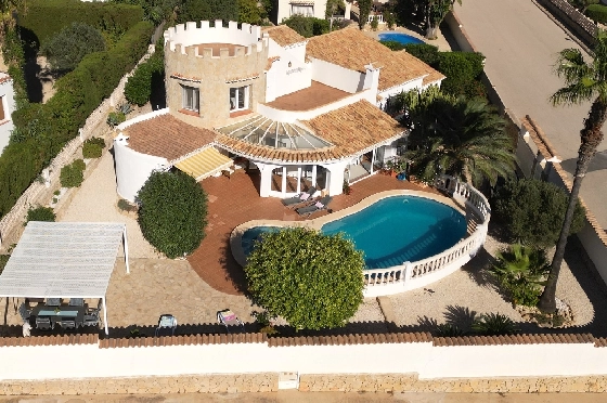 Villa in Javea zu verkaufen, Woongedeelte 180 m², Bouwjaar 1991, Zustand gepflegt, + Zentralheizung, Klimaanlage, Grondstuk 1013 m², 3 Slaapkamers, 2 Badkamers, Pool, ref.: AS-4222-31