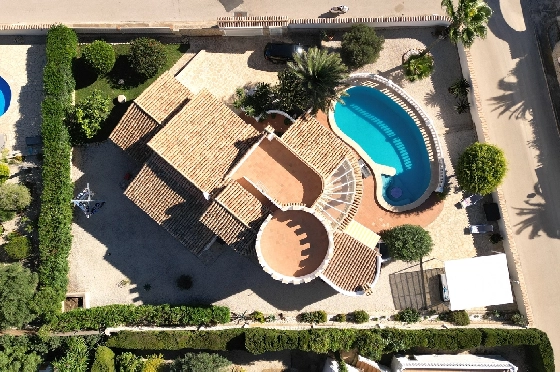 Villa in Javea zu verkaufen, Woongedeelte 180 m², Bouwjaar 1991, Zustand gepflegt, + Zentralheizung, Klimaanlage, Grondstuk 1013 m², 3 Slaapkamers, 2 Badkamers, Pool, ref.: AS-4222-32