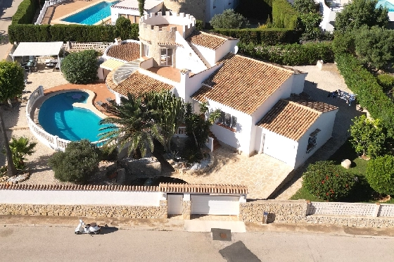 Villa in Javea zu verkaufen, Woongedeelte 180 m², Bouwjaar 1991, Zustand gepflegt, + Zentralheizung, Klimaanlage, Grondstuk 1013 m², 3 Slaapkamers, 2 Badkamers, Pool, ref.: AS-4222-5
