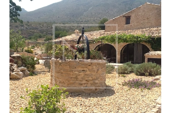 Villa in Benissa zu verkaufen, Woongedeelte 600 m², Bouwjaar 1900, Klimaanlage, Grondstuk 25000 m², 8 Slaapkamers, 9 Badkamers, Pool, ref.: NL-NLD1401-10