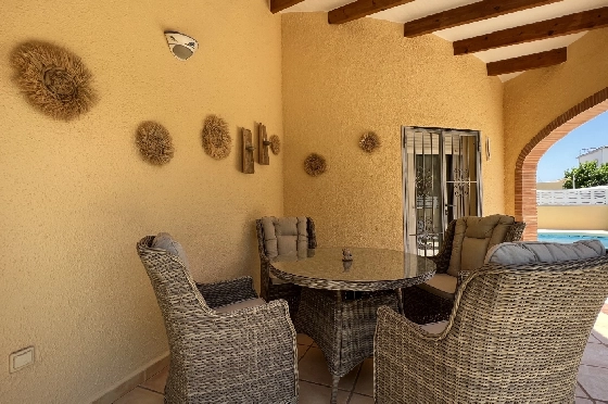 Villa in Els Poblets zur Ferienvermietung, Woongedeelte 134 m², Bouwjaar 2001, Zustand gepflegt, + KLIMA, Klimaanlage, Grondstuk 413 m², 2 Slaapkamers, 2 Badkamers, Pool, ref.: T-0523-2