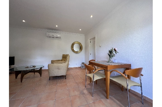 Villa in Denia zur Ferienvermietung, Woongedeelte 133 m², Bouwjaar 1999, Zustand gepflegt, + Fussbodenheizung, Klimaanlage, Grondstuk 585 m², 3 Slaapkamers, 3 Badkamers, Pool, ref.: T-1023-13