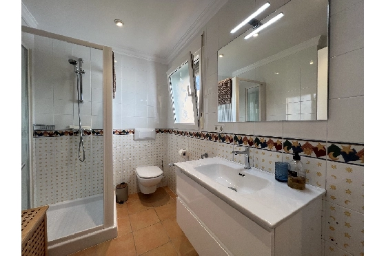 Villa in Denia zur Ferienvermietung, Woongedeelte 133 m², Bouwjaar 1999, Zustand gepflegt, + Fussbodenheizung, Klimaanlage, Grondstuk 585 m², 3 Slaapkamers, 3 Badkamers, Pool, ref.: T-1023-16