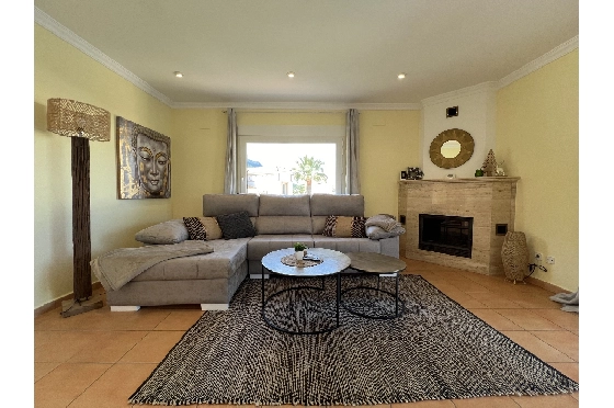 Villa in Denia zur Ferienvermietung, Woongedeelte 133 m², Bouwjaar 1999, Zustand gepflegt, + Fussbodenheizung, Klimaanlage, Grondstuk 585 m², 3 Slaapkamers, 3 Badkamers, Pool, ref.: T-1023-4