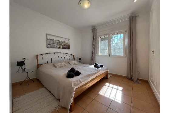 Villa in Denia zur Ferienvermietung, Woongedeelte 133 m², Bouwjaar 1999, Zustand gepflegt, + Fussbodenheizung, Klimaanlage, Grondstuk 585 m², 3 Slaapkamers, 3 Badkamers, Pool, ref.: T-1023-7