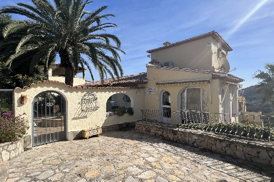Villa in Pego-Monte Pego zu verkaufen, Woongedeelte 250 m², Bouwjaar 2004, Zustand gepflegt, + Zentralheizung, Klimaanlage, Grondstuk 2600 m², 5 Slaapkamers, 3 Badkamers, Pool, ref.: SB-1823-11