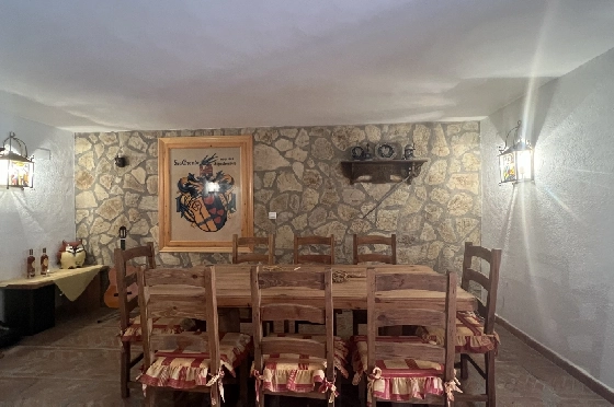 Villa in Pego-Monte Pego zu verkaufen, Woongedeelte 250 m², Bouwjaar 2004, Zustand gepflegt, + Zentralheizung, Klimaanlage, Grondstuk 2600 m², 5 Slaapkamers, 3 Badkamers, Pool, ref.: SB-1823-15