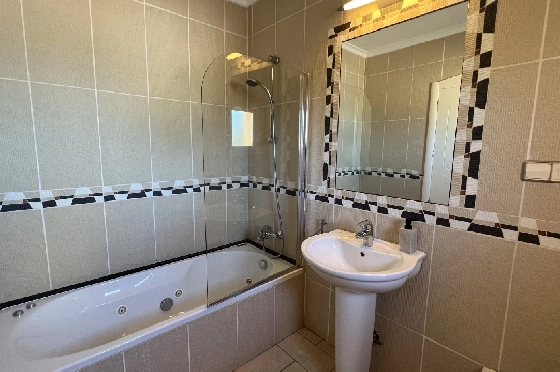 Villa in Javea zu verkaufen, Woongedeelte 152 m², Bouwjaar 2009, + Fussbodenheizung, Klimaanlage, Grondstuk 1000 m², 3 Slaapkamers, 3 Badkamers, Pool, ref.: SB-1523-24