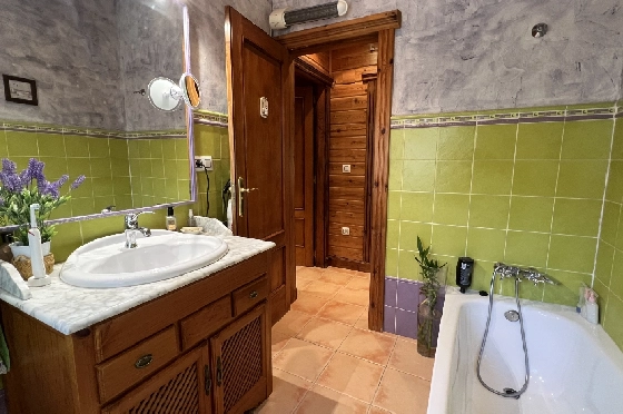 Finca in Orba zu verkaufen, Woongedeelte 300 m², Bouwjaar 2000, + Ofen, Grondstuk 17241 m², 4 Slaapkamers, 2 Badkamers, Pool, ref.: SB-2423-24