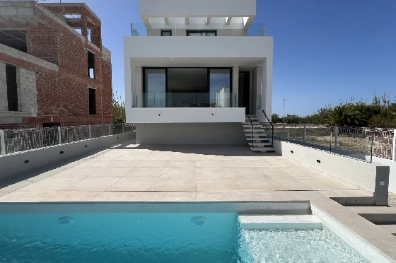 Villa in Oliva zu verkaufen, Woongedeelte 173 m², Bouwjaar 2023, Zustand Erstbezug, + Fussbodenheizung, Klimaanlage, Grondstuk 350 m², 3 Slaapkamers, 4 Badkamers, Pool, ref.: AS-1623-13