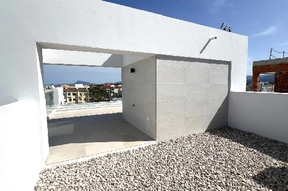 Villa in Oliva zu verkaufen, Woongedeelte 173 m², Bouwjaar 2023, Zustand Erstbezug, + Fussbodenheizung, Klimaanlage, Grondstuk 350 m², 3 Slaapkamers, 4 Badkamers, Pool, ref.: AS-1623-5