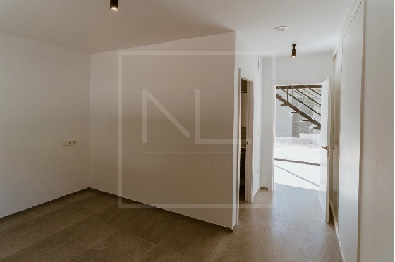 Villa in Javea zu verkaufen, Woongedeelte 200 m², Klimaanlage, Grondstuk 1000 m², Pool, ref.: NL-NLD1429-25