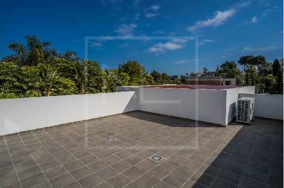 Villa in Javea zu verkaufen, Woongedeelte 200 m², Klimaanlage, Grondstuk 1000 m², Pool, ref.: NL-NLD1429-34