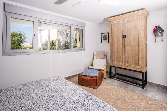 Villa in Moraira(Pla del Mar) zu verkaufen, Woongedeelte 283 m², Bouwjaar 1975, Klimaanlage, Grondstuk 840 m², 4 Slaapkamers, 4 Badkamers, Pool, ref.: NL-NLD1475-25