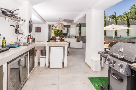 Villa in Moraira(Pla del Mar) zu verkaufen, Woongedeelte 283 m², Bouwjaar 1975, Klimaanlage, Grondstuk 840 m², 4 Slaapkamers, 4 Badkamers, Pool, ref.: NL-NLD1475-33