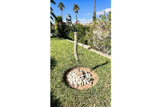 Villa in Denia(Marquesa 6) zu verkaufen, Woongedeelte 227 m², Bouwjaar 1995, Zustand modernisiert, + Zentralheizung, Klimaanlage, Grondstuk 913 m², 3 Slaapkamers, 2 Badkamers, Pool, ref.: AS-2423-11