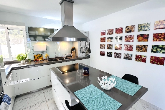 Villa in Denia(Marquesa 6) zu verkaufen, Woongedeelte 227 m², Bouwjaar 1995, Zustand modernisiert, + Zentralheizung, Klimaanlage, Grondstuk 913 m², 3 Slaapkamers, 2 Badkamers, Pool, ref.: AS-2423-14