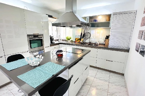 Villa in Denia(Marquesa 6) zu verkaufen, Woongedeelte 227 m², Bouwjaar 1995, Zustand modernisiert, + Zentralheizung, Klimaanlage, Grondstuk 913 m², 3 Slaapkamers, 2 Badkamers, Pool, ref.: AS-2423-15